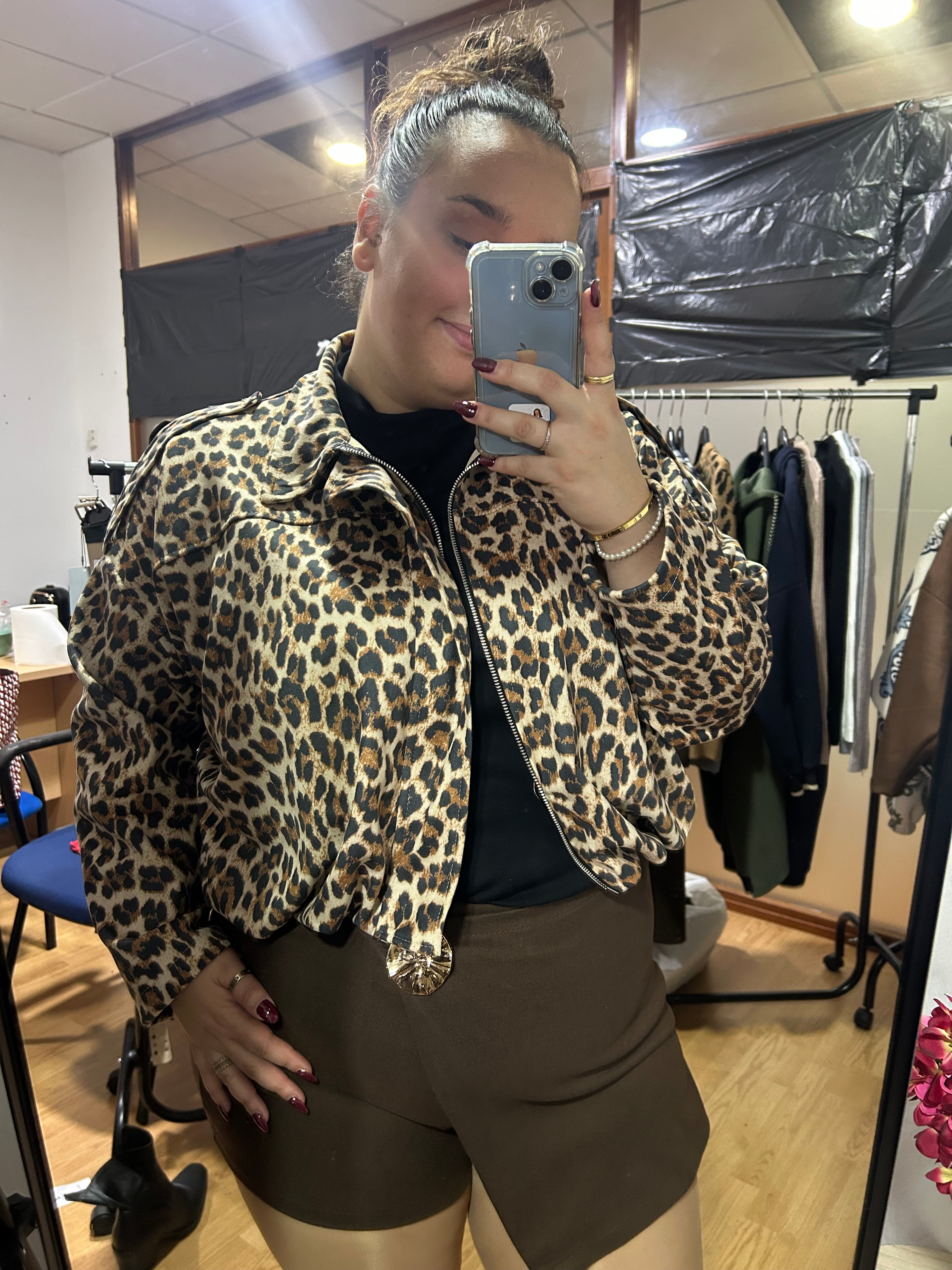 Chaqueta leopardo