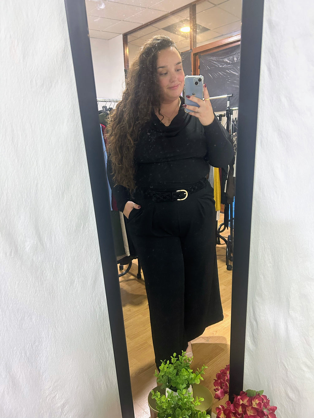 Pantalón pata ancha + cinturón