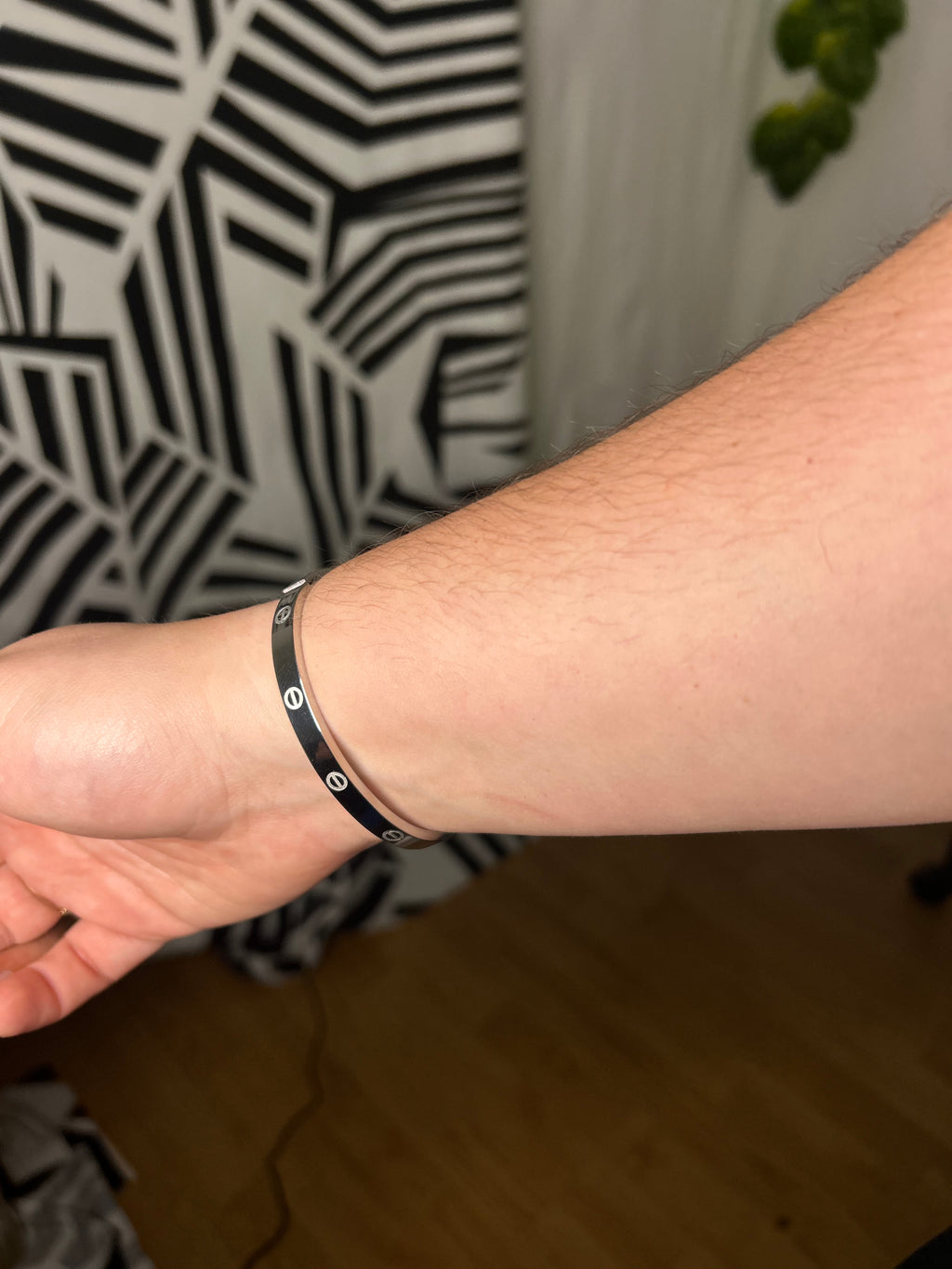 Pulsera rígida plata