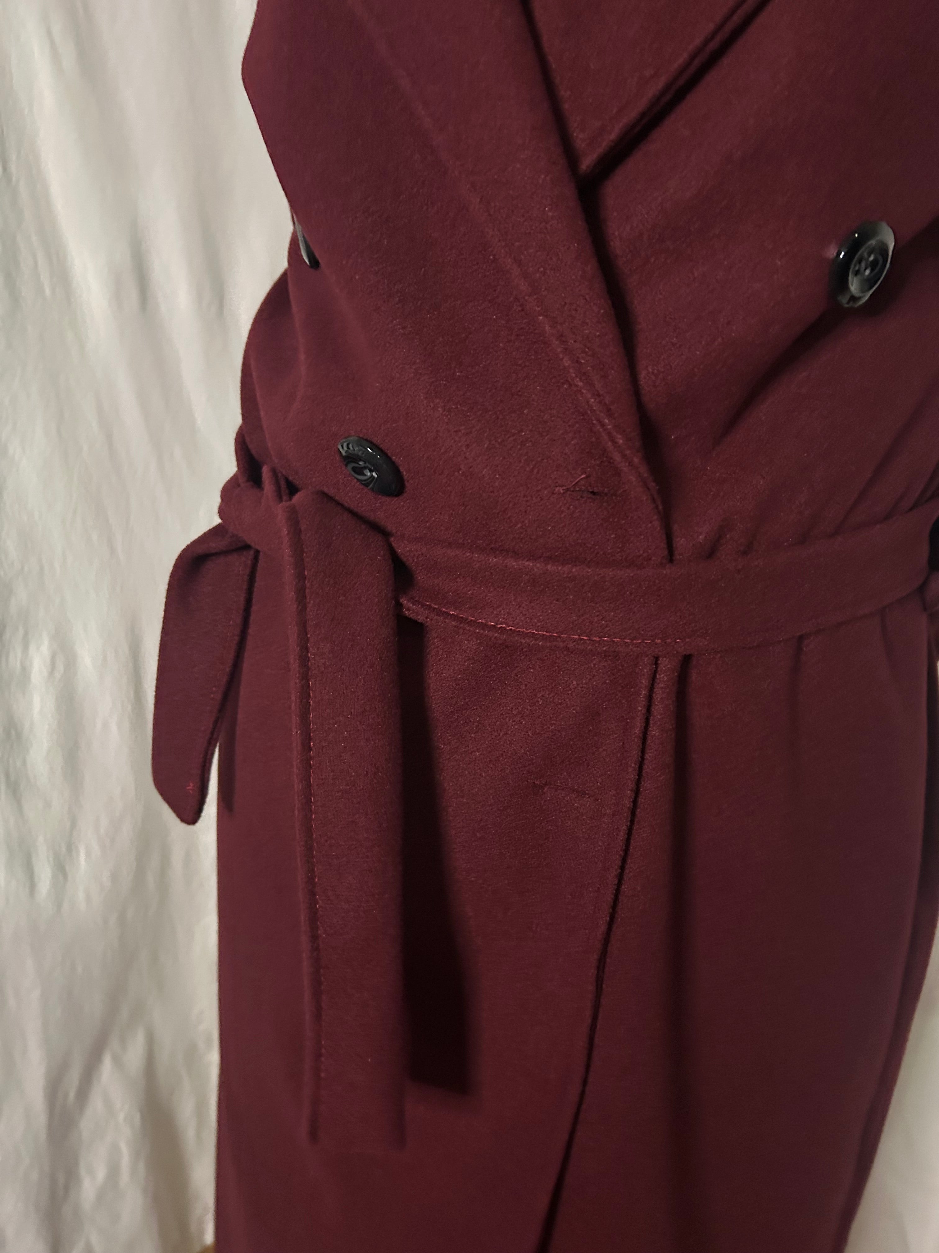 Abrigo de paño largo